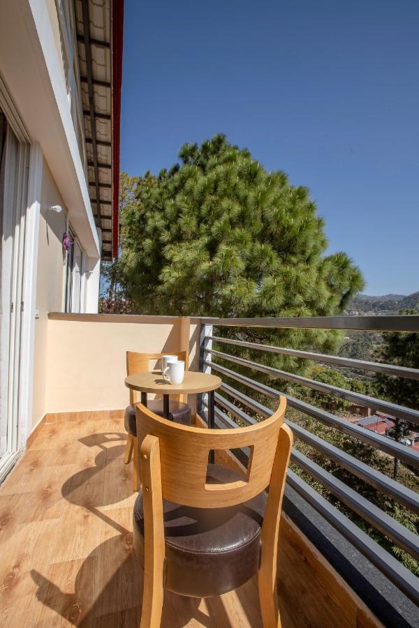 Appartamento Pine Maderas By Embrace Kasauli Esterno foto